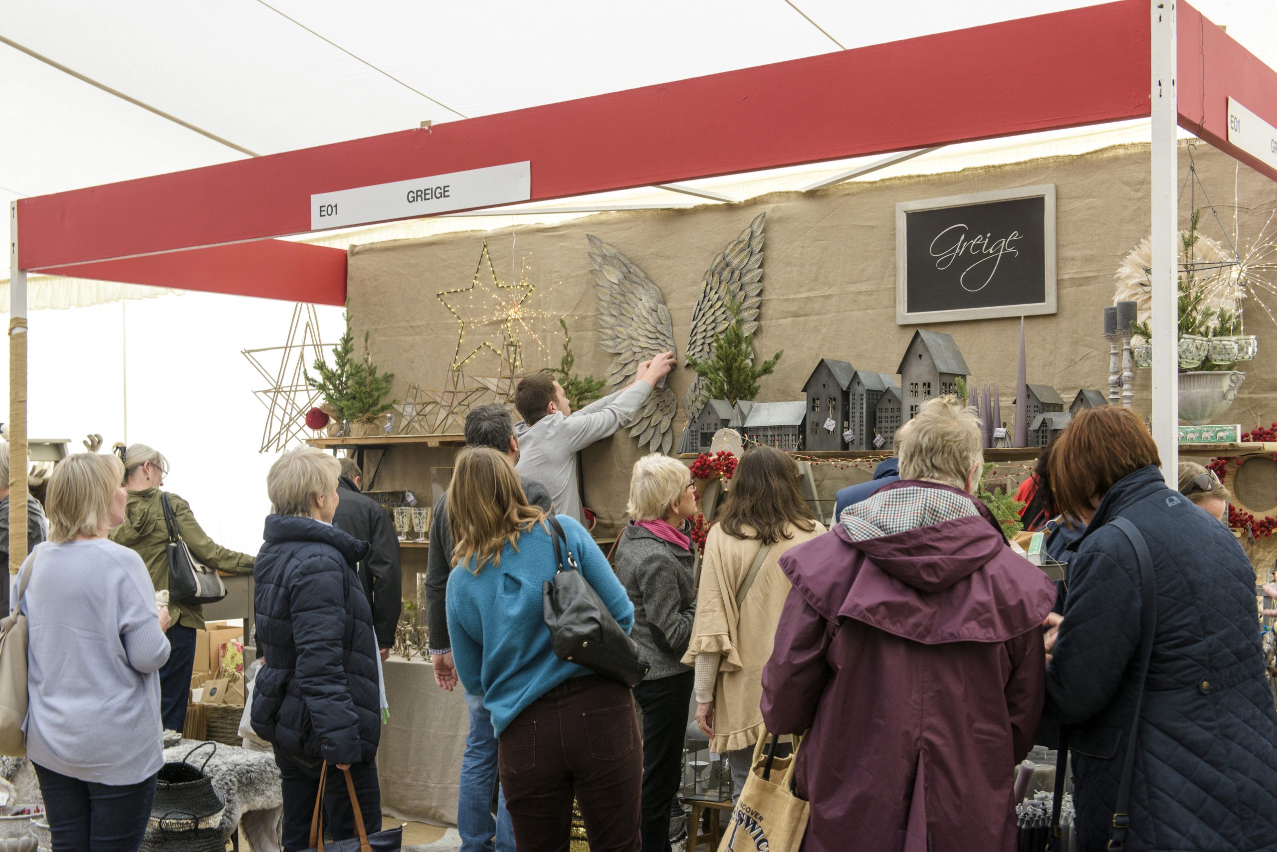 Travel Info Henley Christmas Fair, Stonor Park 2022 ICHF Events